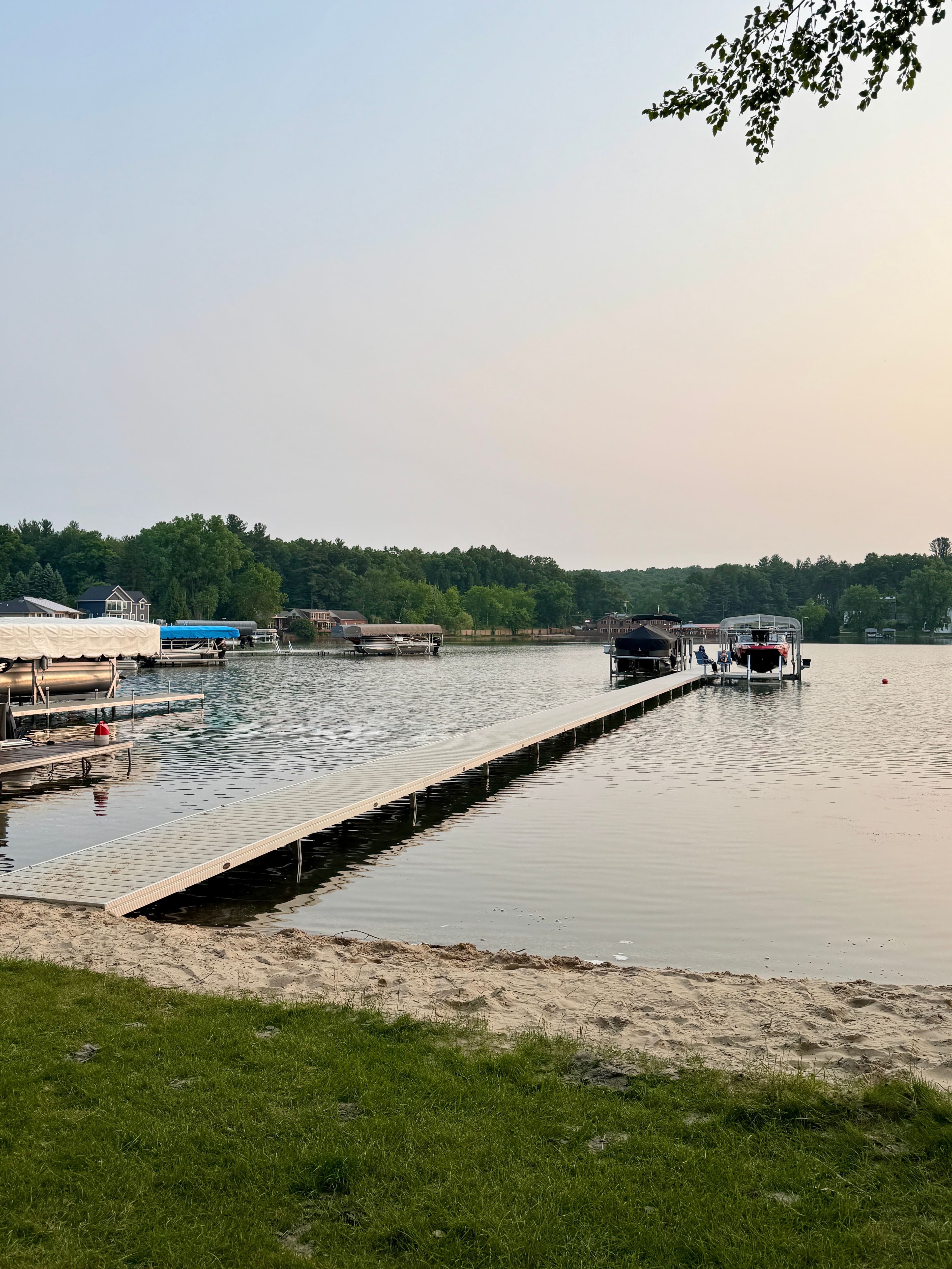 Shoremate dock and Shoremate boat lifts on Bostwick Lake